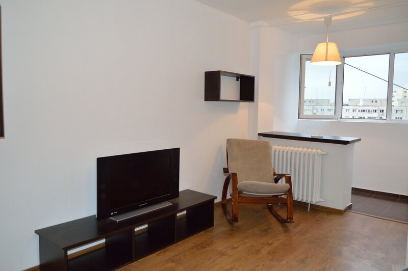 Studio 31 mp, cu balcon, la 5 min. metrou Iancului, pretabil investitie