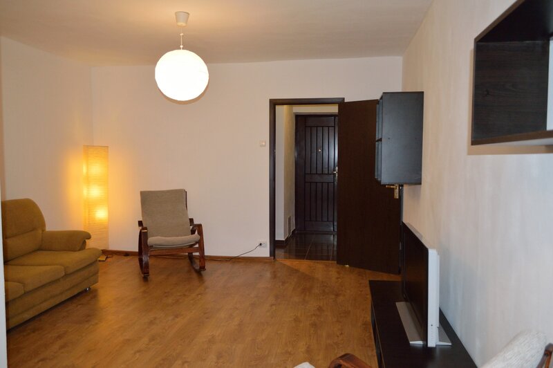Studio 31 mp, cu balcon, la 5 min. metrou Iancului, pretabil investitie